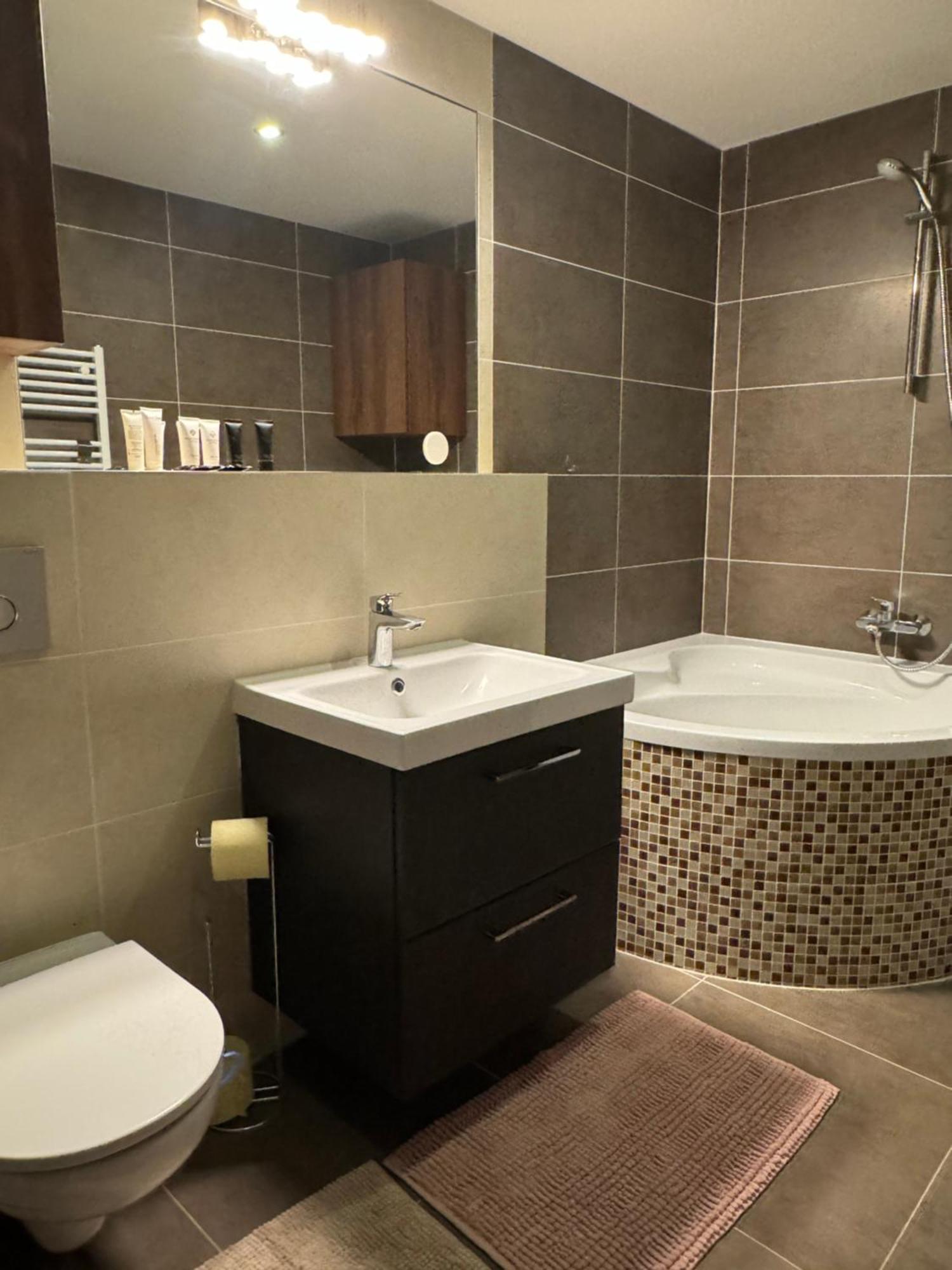 Apartmany Diamant Bratislava Buitenkant foto